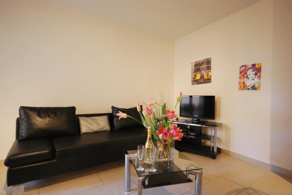 Le Vieux Port Apartments Cannes Luaran gambar